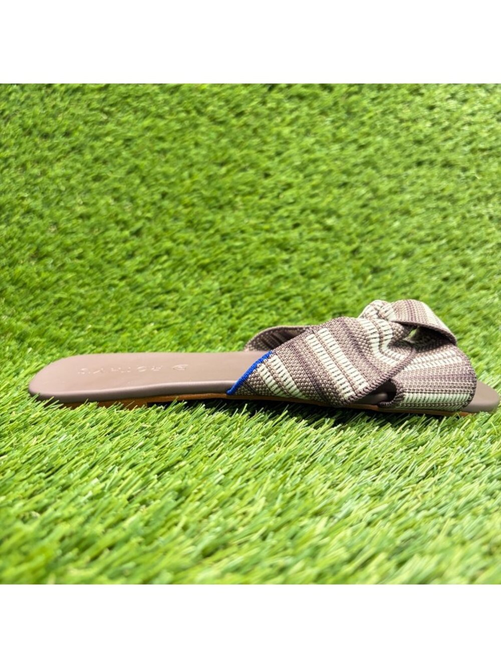 Rothy's The Knot Womens Size 7.5 Brown Taupe Beach Casual Outdoor Slide Sandals
